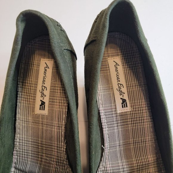 American Eagle Wedge Shoes, Women 6.5, Green Suede w/Buckle, 3" Wedge, EUC - Picture 3 of 13